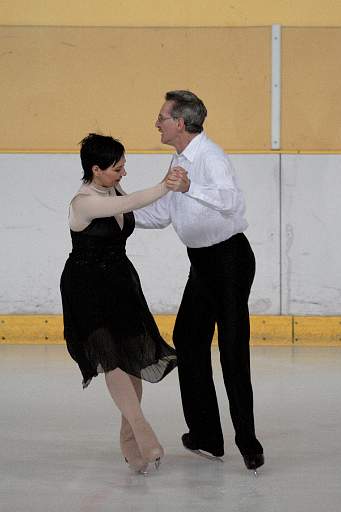 Eistanz_Kat_III_1ter_Pflichttanz/Heike-DINGER_Werner-HOELKER_SAS/_MG_9638.JPG
